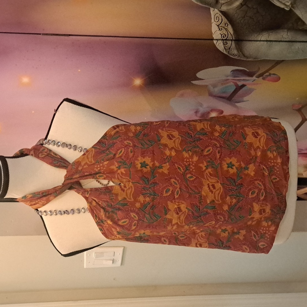 NWT JENNIFER GRACE TOP